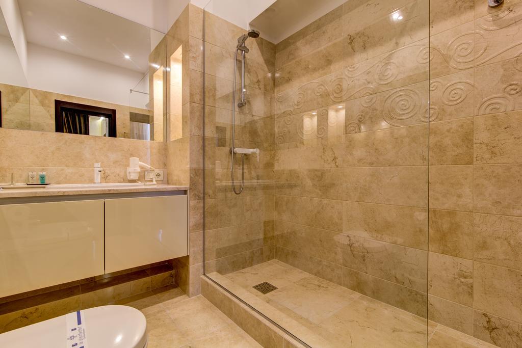 Khan-Chinar Hotel Dniepropietrowsk Zewnętrze zdjęcie
