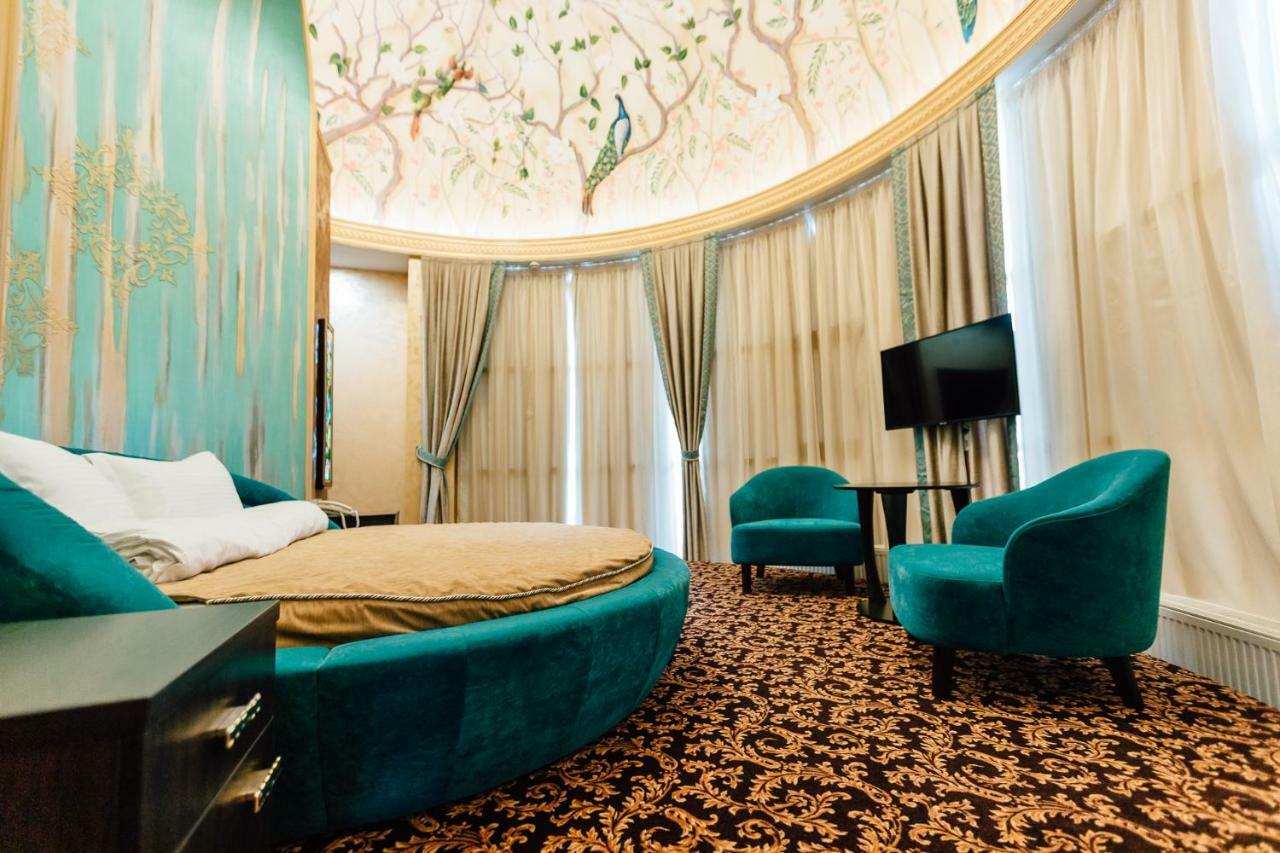 Khan-Chinar Hotel Dniepropietrowsk Zewnętrze zdjęcie