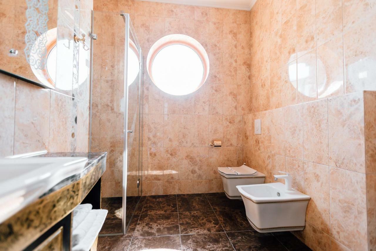 Khan-Chinar Hotel Dniepropietrowsk Zewnętrze zdjęcie